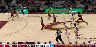 骑士本已追到1分!申京补篮+抛投&范弗里特三分 火箭轰出7-0