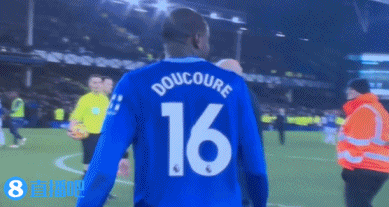 前裁判:奥利弗很傲慢他不是世界第一裁判,安东尼-泰勒表现更好