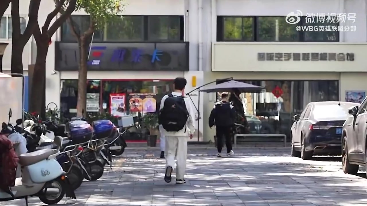 WBG发布小组赛Vlog：小天在电梯口遇到369和JKL